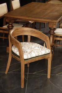 خرید صندلی چوبی